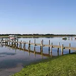 8 Person In * Hadsund