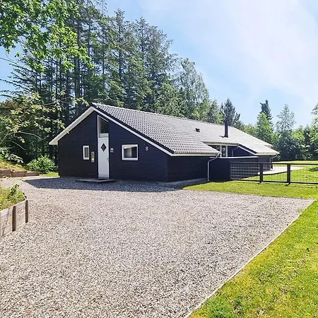 8 Person In Tatil Evi Hadsund